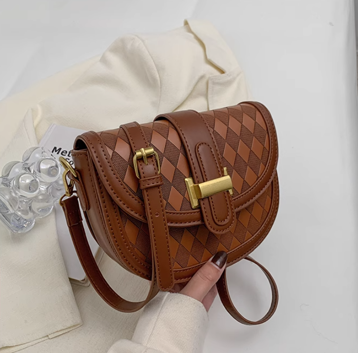 Versatile contrast color saddle bag ED0849