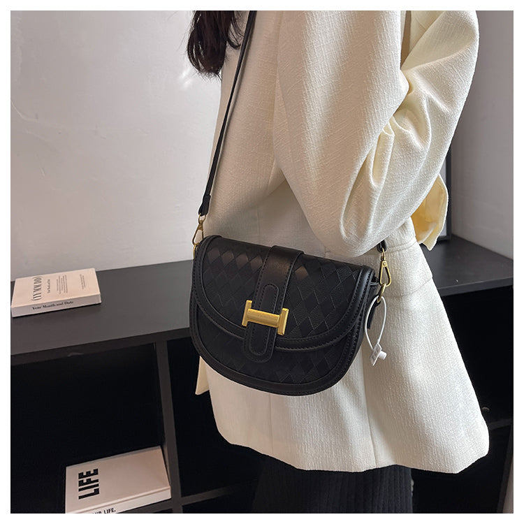 Versatile contrast color saddle bag ED0849