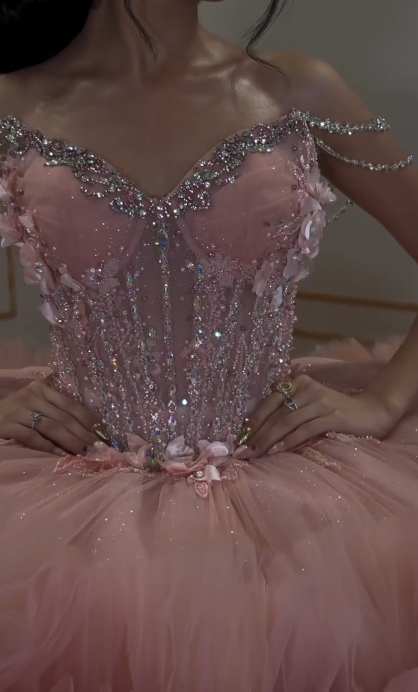Gorgeous Pink Sweet 16 Dress Sweetheart Ball Gown Quicneanera Dress Tulle Appliques Birthday Dress ED08753