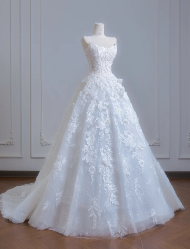 Modest White A-Line Wedding Dress Strapless Bridal Gown Tulle Applique Bridal Dress ED08821