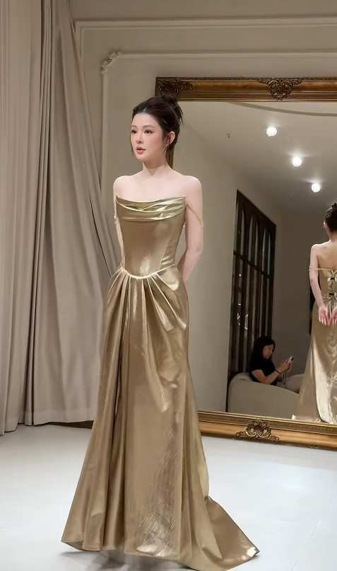 Chic Gold Evening Dress Strapless Sheath Satin Long Prom Dress ED08846