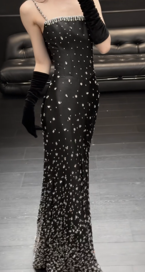 Glam Spaghetti Straps Mermaid Long Evening Dress Beaded Satin Black Prom Dress ED08909