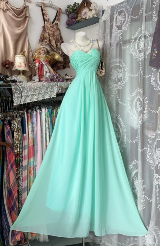 Robe de bal verte romantique coupe en cœur longue ligne A ED09093