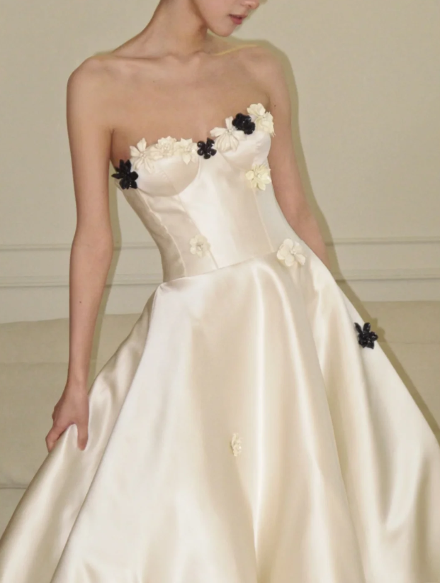 Simple Strapless A-Line Wedding Dress White Satin Bridal Gown ED09109