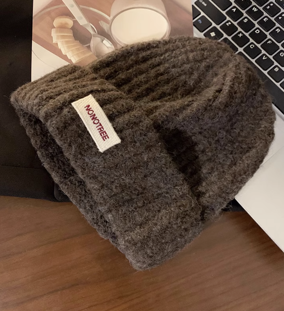 Thick warm knitted beanie ED0924