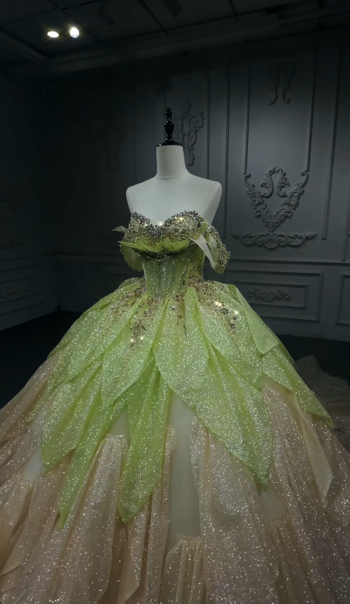 Robe de bal féerique à épaules dénudées pour Quinceanera, robe d'anniversaire en tulle pailleté, robe de bal verte Sweet 16 ED09278