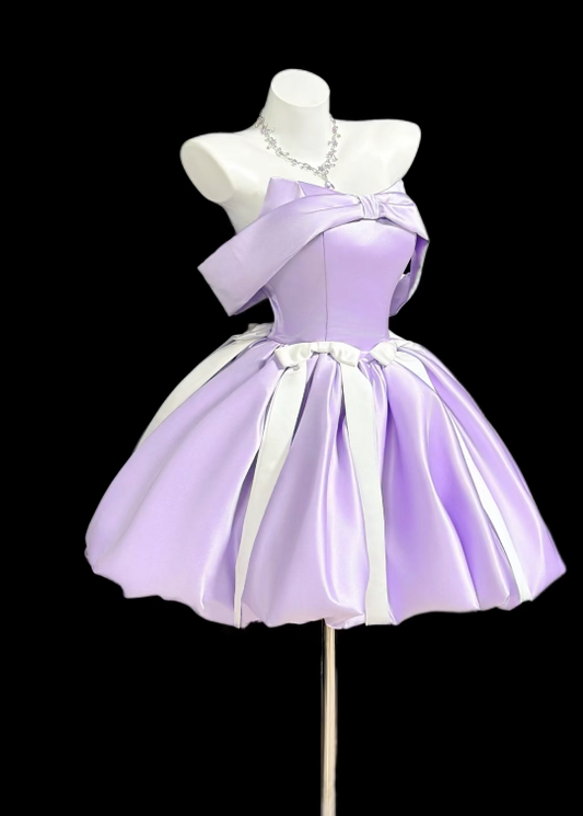 Niedliches lila Hoco-Kleid schulterfrei A-Linie Geburtstagskleid Satinkleid für Party ED09420