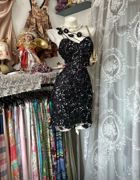 Elegant Black Short Homecoming Dress Sheath Sequins Birthday Dress ED09496