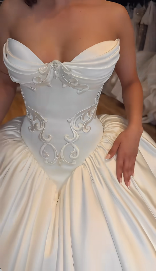 Elegant White Wedding Dress Sweetheart Bridal Gown A-Line Satin Bridal Dress ED09505