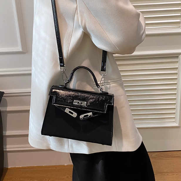 High-end versatile shoulder and crossbody handbag ED0953