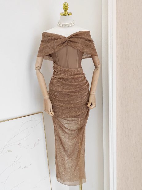 Französisch geschnittenes, schulterfreies Hüftkleid, Abendkleid ED0961