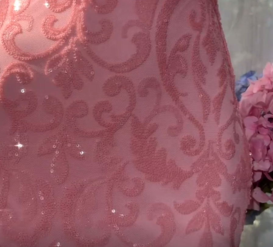 Robe de soirée longue trapèze rose, avec bretelles, en mousseline et sequins ED09736
