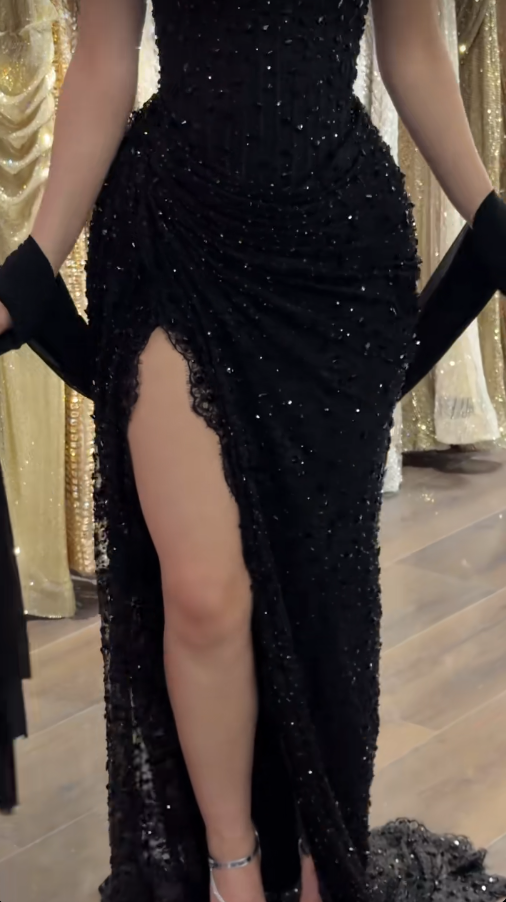 Charming Black Prom Dress Sheath Lace Long Evening Dress ED10316
