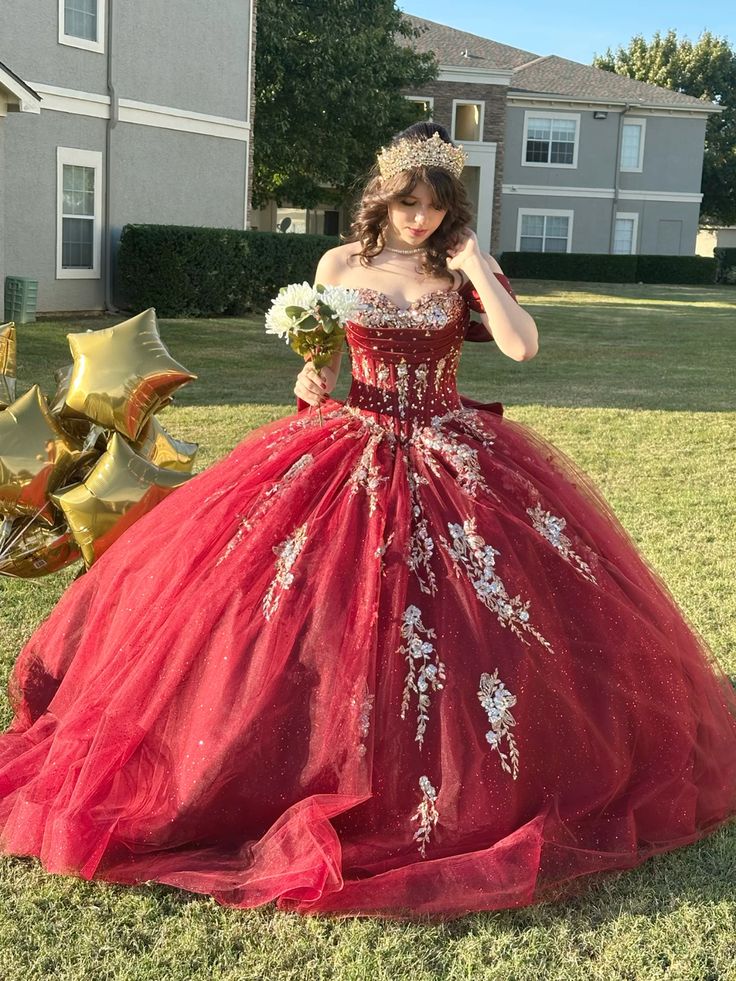Robe de bal rouge féérique douce 16 ans Robe en tulle appliquée Quinceanera ED10389