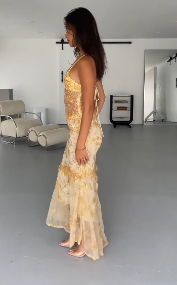 Elegantes goldenes Ballkleid aus Chiffon mit Perlenverzierung, langes Abendkleid ED10396