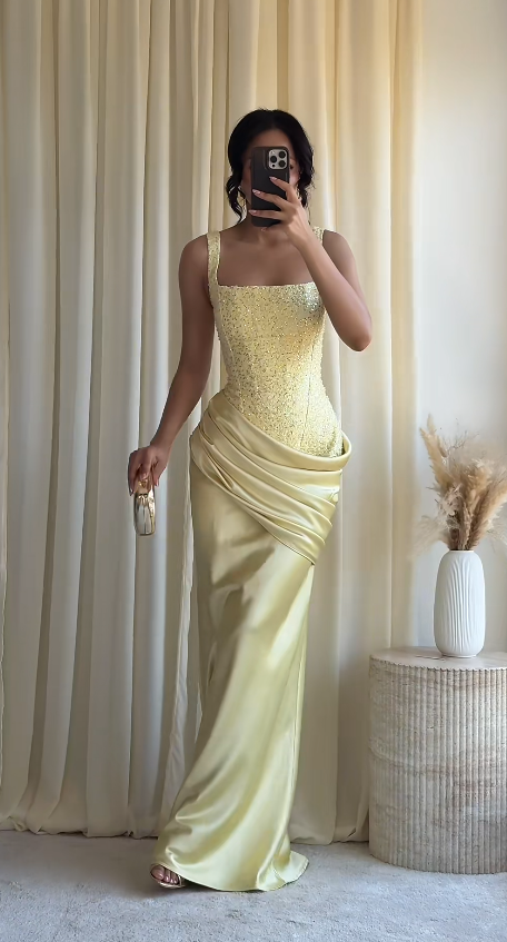 Pretty Yellow Short Homecoming Dress Sheath Satin Beaded Birthday Dress ED10533