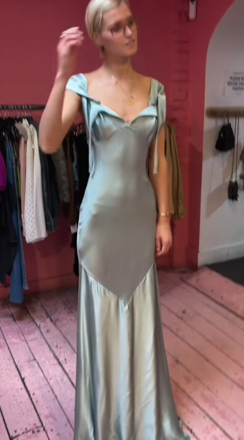 Robe de bal chic sauge longue fourreau en satin robe de soirée ED11353