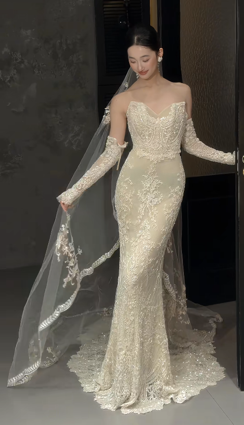 Chic Sweetheart White Bridal Gown Sheath Tulle Beaded Wedding Dress ED11603