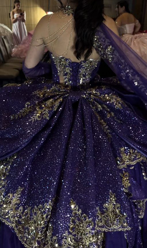 Märchenhaftes Ballkleid für Quinceanera, Tüll-Applikationen, Geburtstagskleid, lila Sweet 16 Kleid ED11734