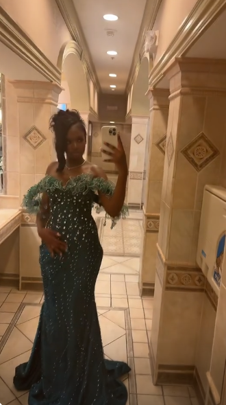 Magnifique robe de bal fourreau vert foncé en tulle perlé, robe de soirée longue ED11864