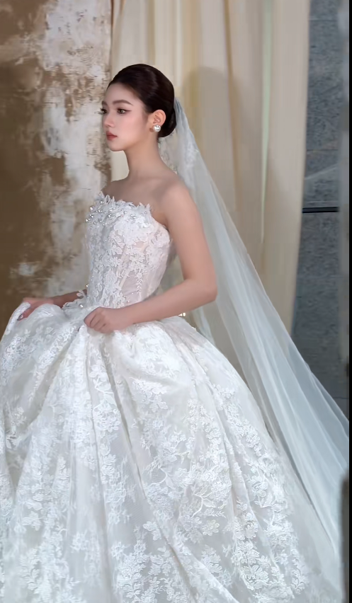 Eternal Strapless A-Line Wedding Dress White Long Bridal Dress Lace Bridal Gown ED11935