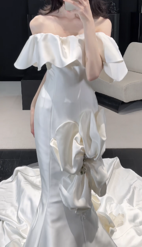 Elegant Mermaid Satin Wedding Dress White Bridal Gown ED12044