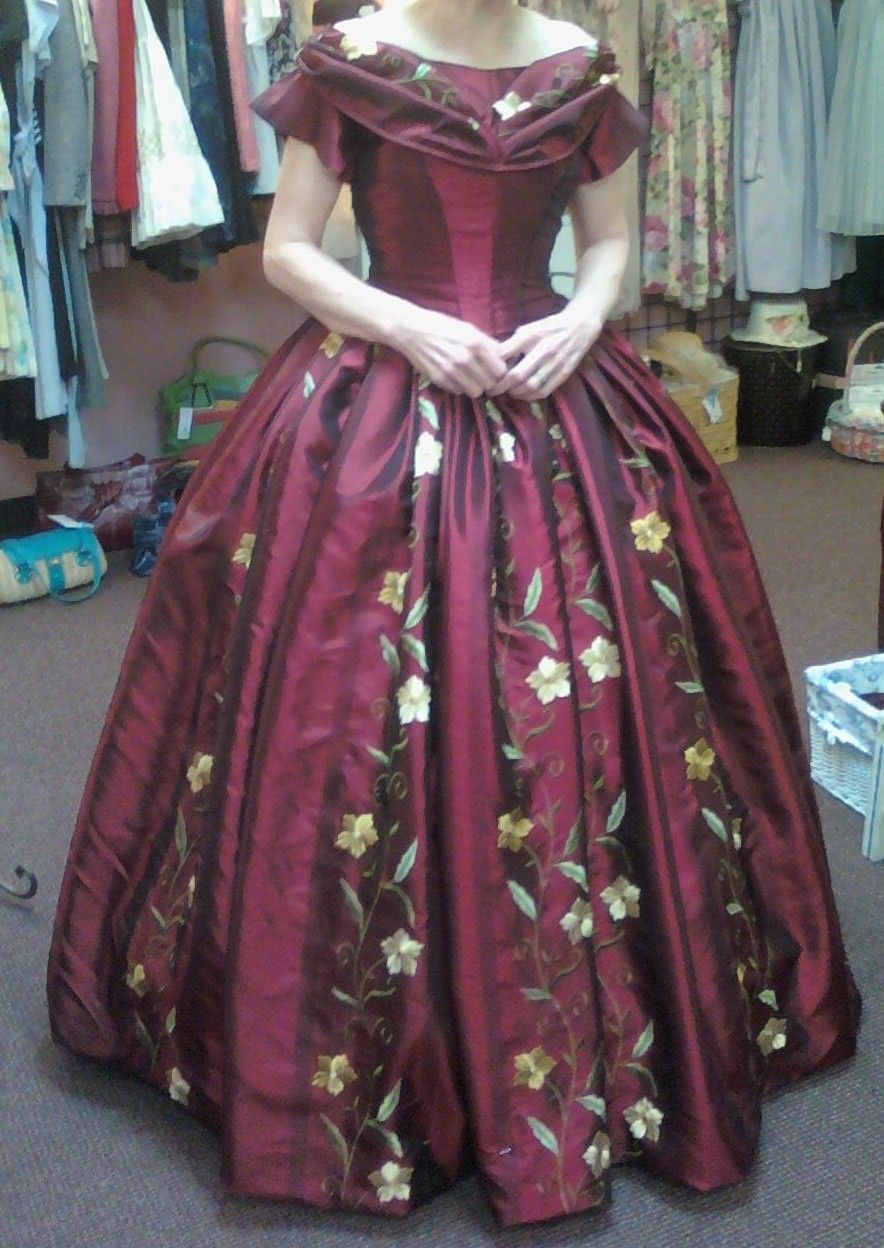 Magnifique robe de soirée trapèze en satin bordeaux, robe de bal longue ED12210