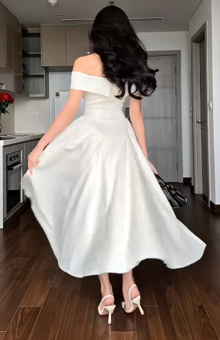 Elegant Off-the-shoulder A-Line Wedding Guest Dresses Satin Light Champagne Birthday Dresses EP04794