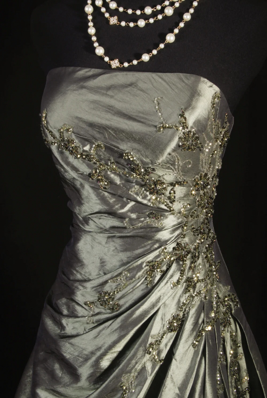 Gorgeous Strapless Sheath Long Prom Dresses Sleeveless Birthday Dresses Satin Silver Gray Evening Dresses EP05693