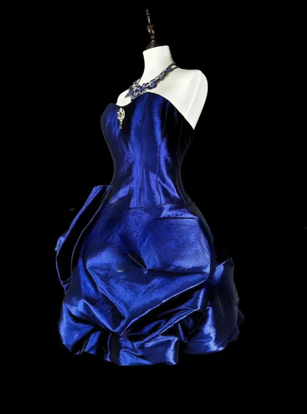 Wunderschönes dunkelolivgrünes herzförmiger Ausschnitt A-Linie Satin Tüll Kurzes Ballkleid Homecoming-Kleid ED02575