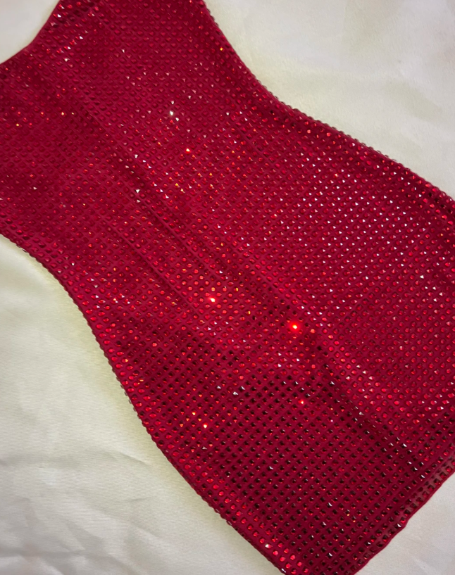 Sexy Burgundy Bodycon Short Christmas Dresses Tulle Diamonds Halter Birthday Dresses Sleeveless Party Dresses EP06026