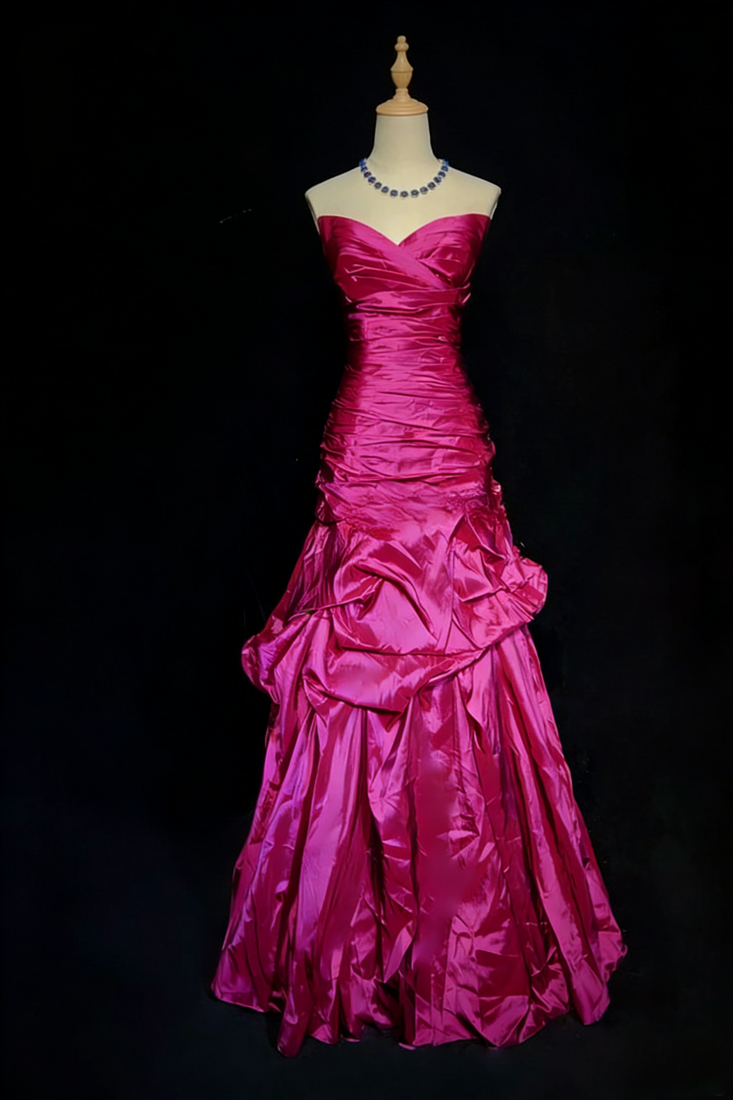 Chic Grape Long Prom Dresses A-Line Sweetheart Birthday Dresses Satin Sleeveless Evening Dresses EP06061