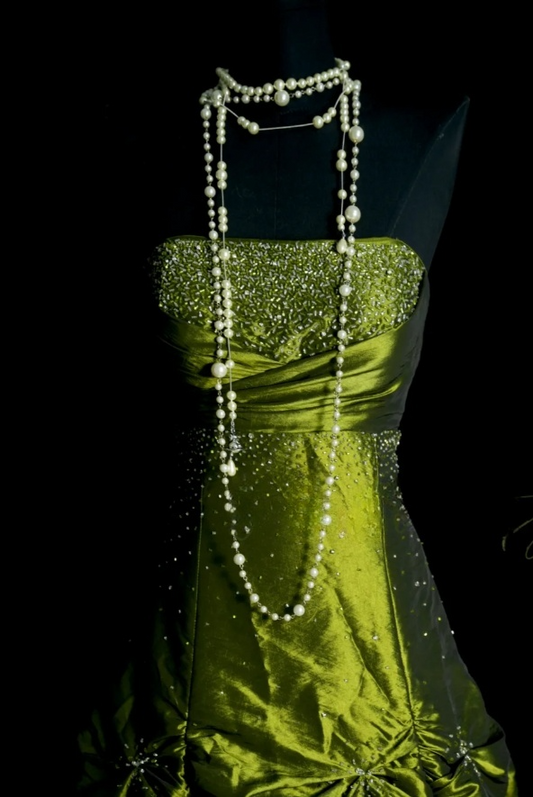 Elegant Green A-Line Long Prom Dresses Beaded Satin Strapless Evening Dresses Sleeveless Formal Dresses EP06085