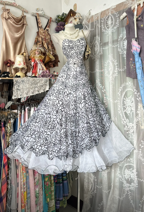 Fashion White Prom Dress Tulle Sweetheart A-Line Evening Dress EP07327