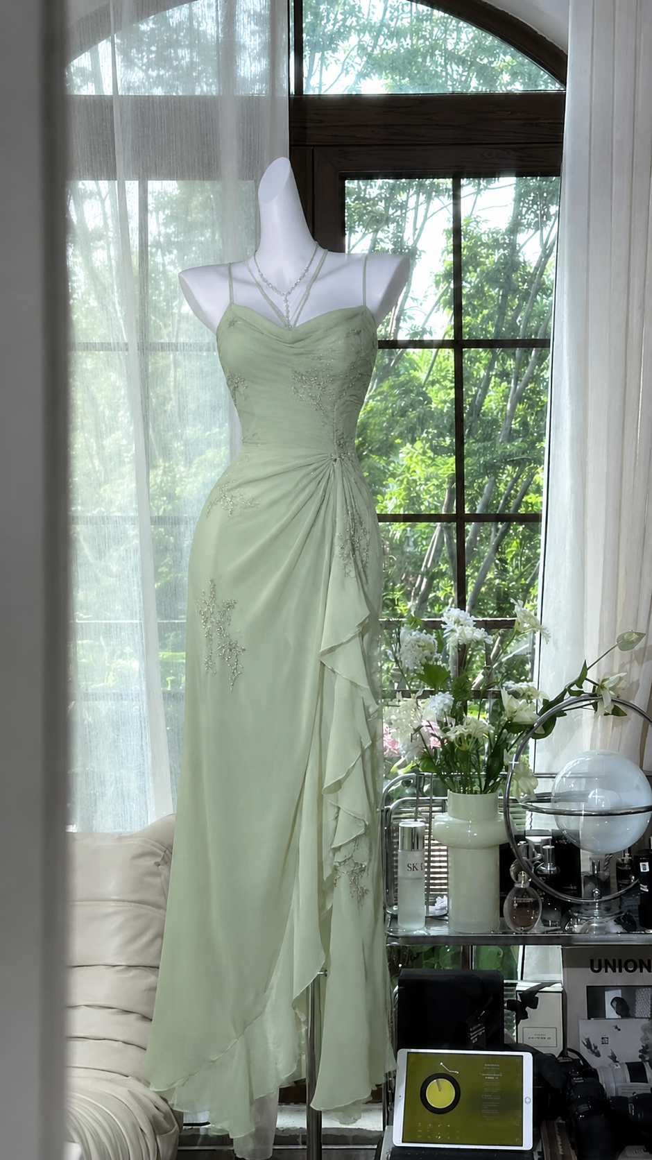 Robe de soirée chic vert menthe à bretelles spaghetti, coupe fourreau perlée en mousseline pour bal de promo EP08713