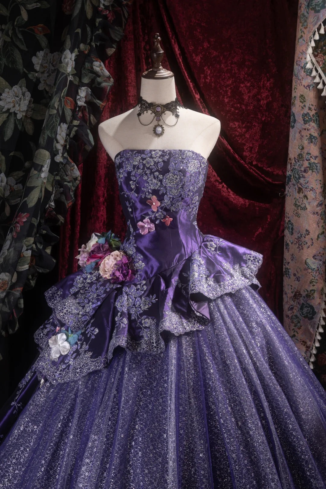 Robe de soirée violette pour 16 ans, magnifique robe de bal bustier, longue robe de bal en tulle, avec appliques, robe de Quinceanera EQ07112