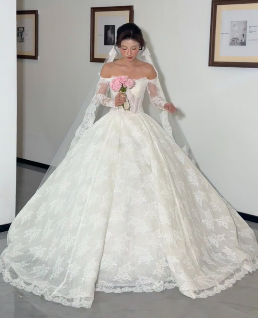 Modest Off-shoulder A-Line Wedding Dress Lace Bridal Gowns Sleeves White Birdal Dress EW04755