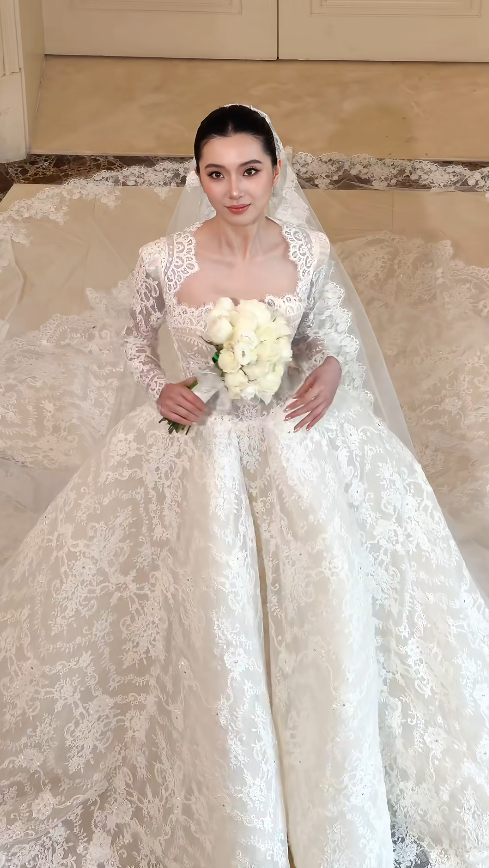 Timeless Sweetheart A-Line Wedding Dress Appliques Lace Bridal Gowns White Birdal Dress EW04762