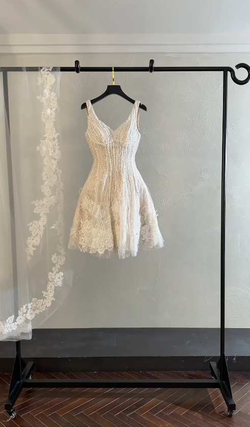 Chic Straps A-Line Short Wedding Dress Tulle Beaded Bridal Gowns White Birdal Dress EW04778