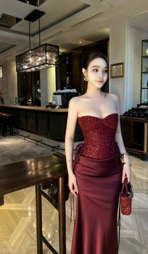 Chic Burgundy Prom Dress Sweetheart Sheath Satin Long Evening Dress EW04810