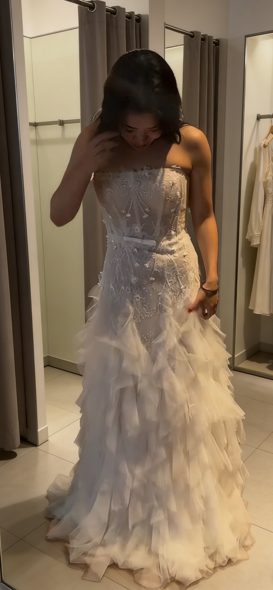 Elegant Strapless Sheath Wedding Dress Lace Beaded White Bridal Dress without Sleeves EW07496-1