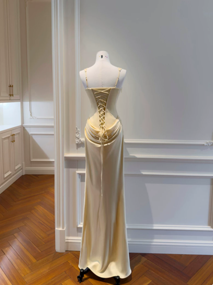 Elegantes gelbes Brautjungfernkleid mit Trägern, figurbetontes langes Abendkleid, Satin Hochzeitsgastkleid EW07845