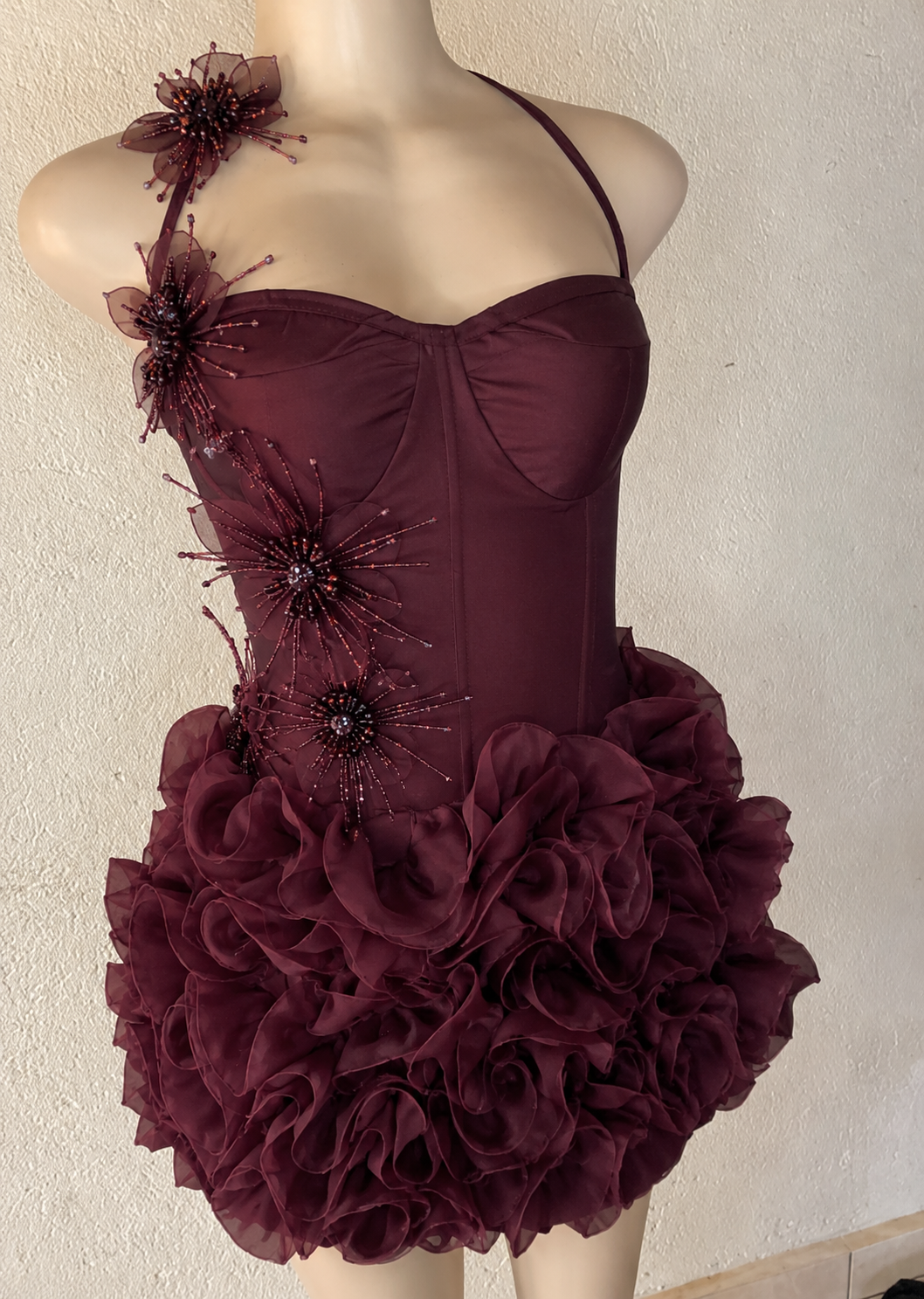Pretty Short Burgundy Prom Dress Sheath Tulle Beaded Homecoming Dress Halter Birthday Party Dress EW08185