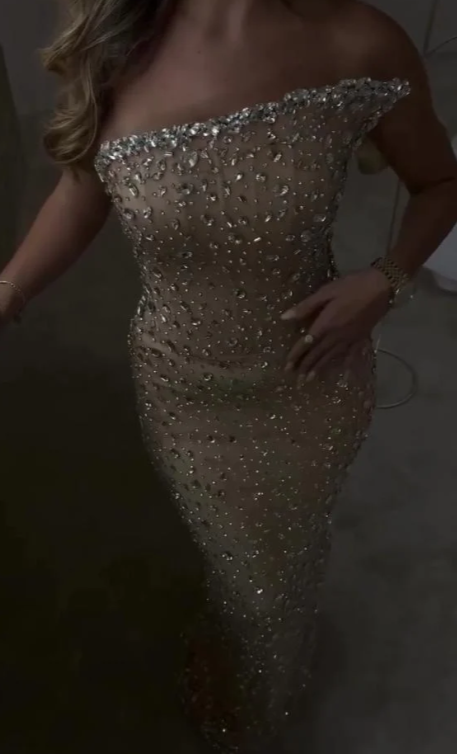 Elegant Strapless Sheath Champagne Long Prom Dresses Tulle Rhinestone Champagne Evening Gowns ED05146