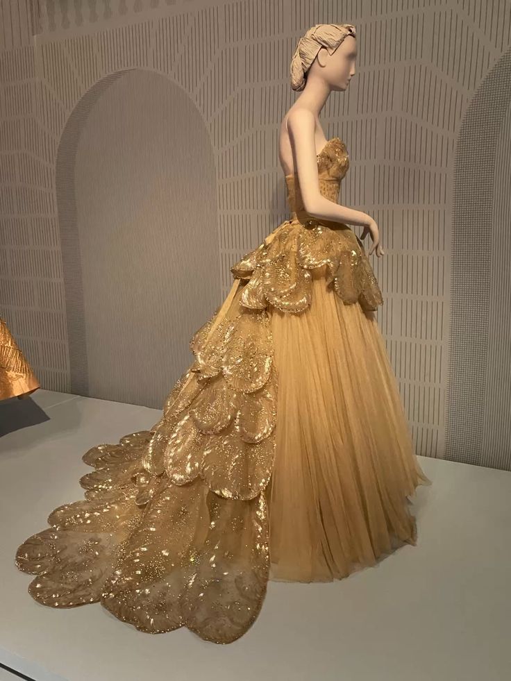 Gold A-line Strapless Tulle Sequined Long Ball Gown ED01479