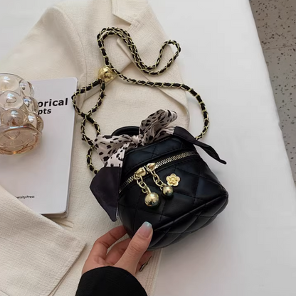 Chanel style diamond chain mini square bucket bag ED0321