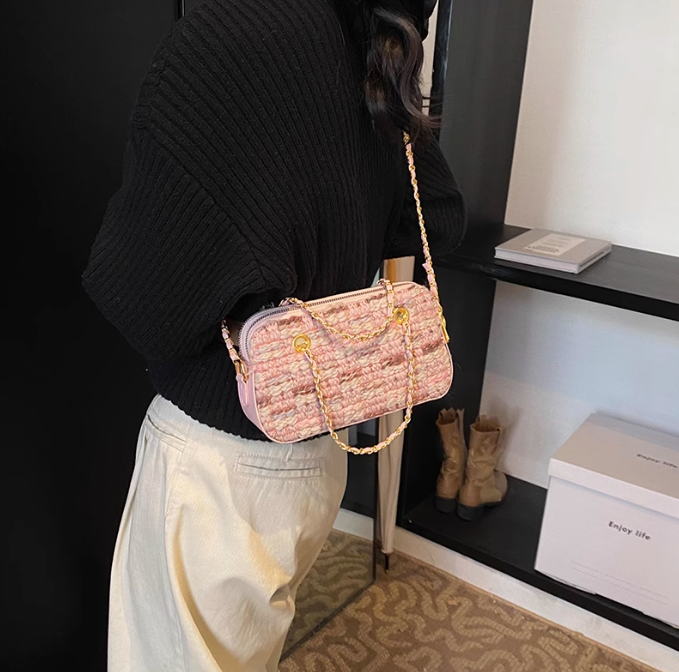 Gentle pink small square bag knitted chain bag ED01434