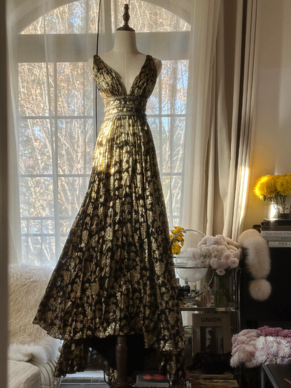 Glitter A-Line V-neck Long Evening Dress Black and Gold Prom Dress E0130