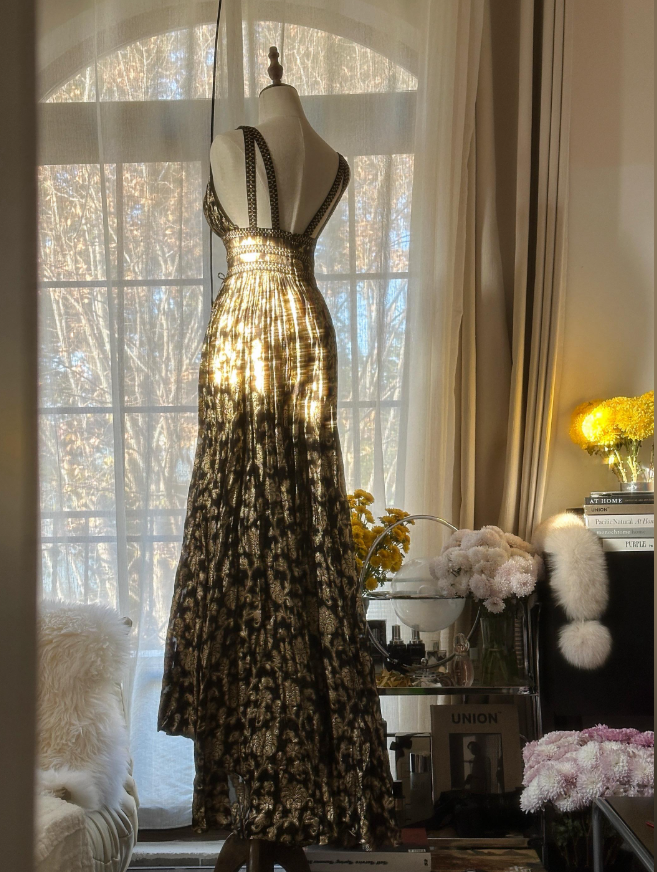 Glitter A-Line V-neck Long Evening Dress Black and Gold Prom Dress E0130