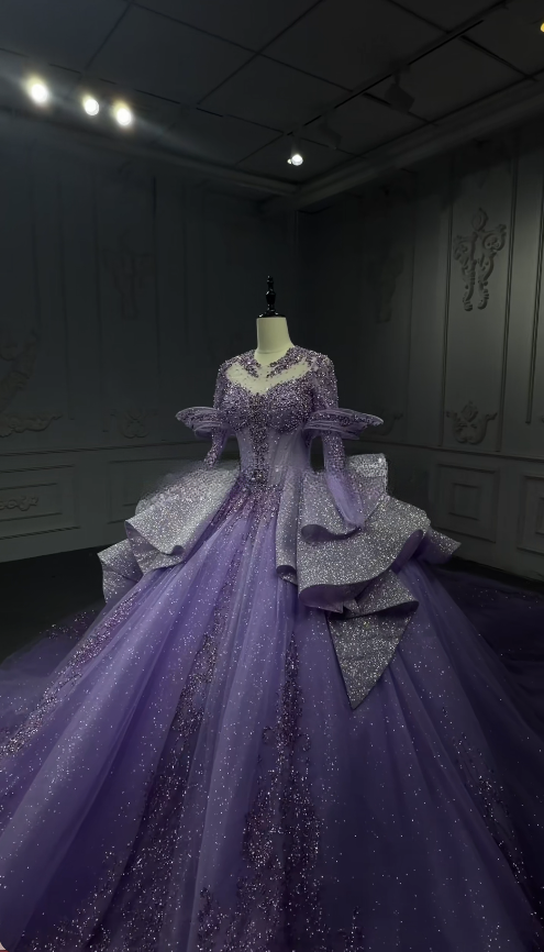 Gorgeous Purple Prom Dress Sweetheart Ball Gown Quinceanera Dress Tulle Sweet 16 Dress EA09203